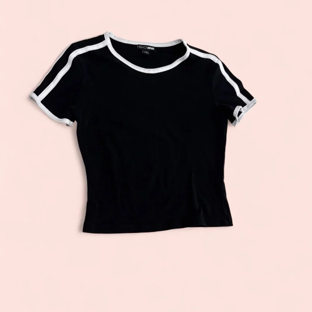 Fashion Nova Black and White Short Sleeve Tee - Picture 2 of 2